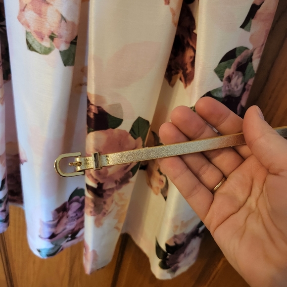 NWT - Liz Claiborne Size 6 dress - Picture 4 of 8